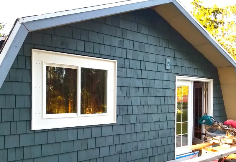 Blue shingled above garage ADU in Snohomish